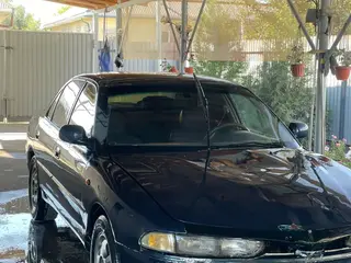 Mitsubishi Galant