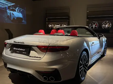 Maserati GranCabrio Trofeo 2024 года за 129 400 000 тг. в Алматы – фото 8