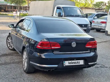 Volkswagen Passat 2012 года за 4 500 000 тг. в Шымкент – фото 2