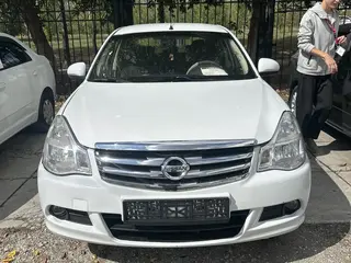 Nissan Almera