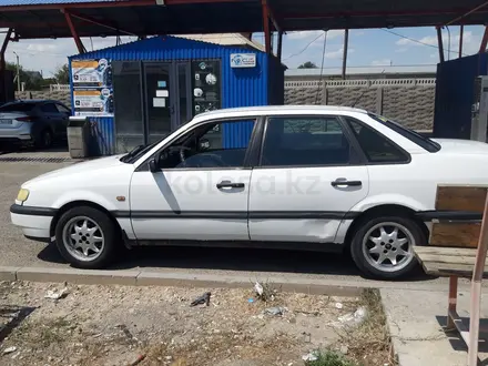 Volkswagen Passat 1996 года за 1 100 000 тг. в Тараз – фото 4