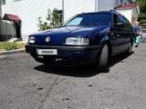 Volkswagen Passat 1993 года за 1 450 000 тг. в Шымкент – фото 2