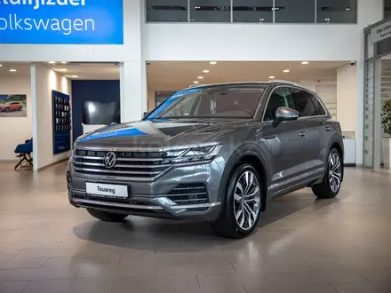 Volkswagen Touareg Business Atmosphere 2022 года за 60 500 000 тг. в Талдыкорган