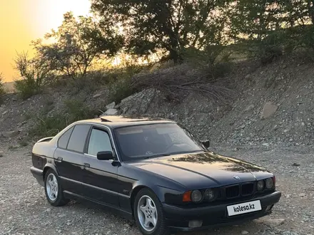 BMW 528 1995 года за 2 400 000 тг. в Алматы