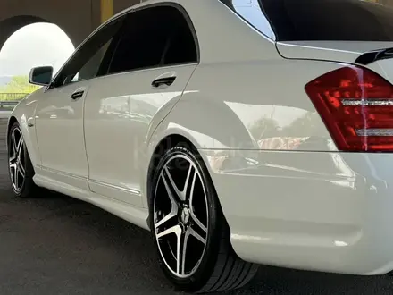 Mercedes-Benz S 550 2006 года за 8 700 000 тг. в Алматы – фото 3