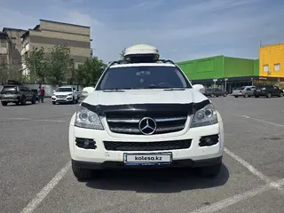 Mercedes-Benz GL 550