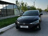 Hyundai Elantra 2018 года за 7 800 000 тг. в Шымкент – фото 3