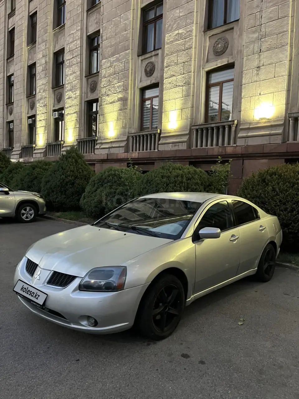Mitsubishi Galant, 2005