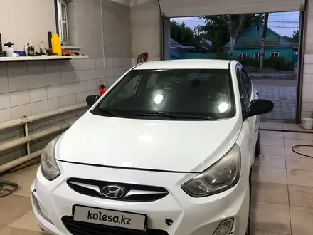 Hyundai Accent 2011 года за 3 500 000 тг. в Актобе