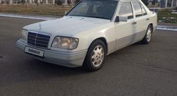 Mercedes-Benz E 200 1995 годаfor2 600 000 тг. в Тараз