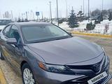 Toyota Camry 2018 года за 11 800 000 тг. в Уральск
