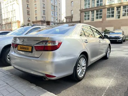 Toyota Camry 2016 года за 9 300 000 тг. в Астана – фото 3