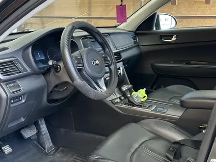 Kia K5 2017 года за 4 300 000 тг. в Алматы – фото 6