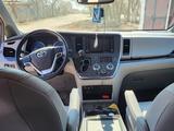 Toyota Sienna 2018 года за 13 300 000 тг. в Караганда – фото 3