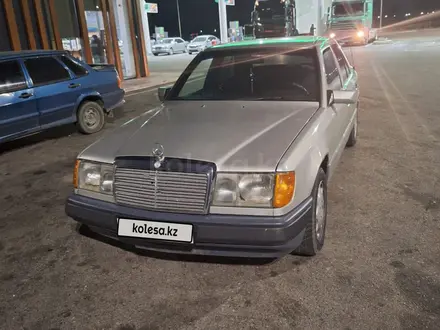 Mercedes-Benz E 220 1992 года за 1 300 000 тг. в Ленгер