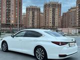 Lexus ES 250 2019 годаүшін21 500 000 тг. в Актау – фото 3