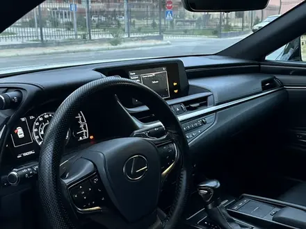 Lexus ES 250 2019 года за 21 500 000 тг. в Актау – фото 8