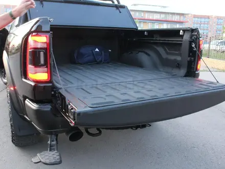 Dodge RAM 2023 года за 80 000 000 тг. в Петропавловск – фото 83