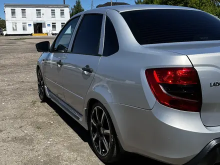 ВАЗ (Lada) Granta 2190 2017 года за 3 650 000 тг. в Астана – фото 17