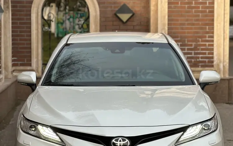 Toyota Camry 2021 годаүшін17 800 000 тг. в Шымкент