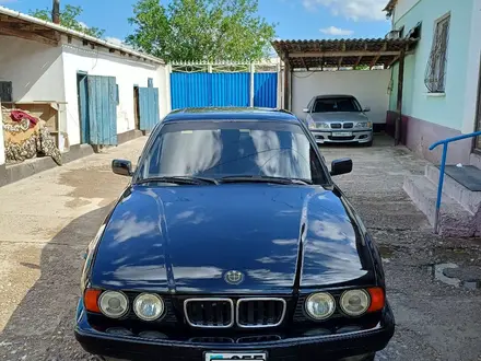 BMW 525 1992 года за 2 100 000 тг. в Шымкент