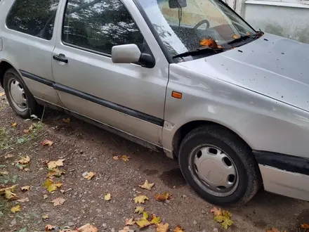 Volkswagen Golf 1994 года за 1 250 000 тг. в Сарыагаш – фото 4