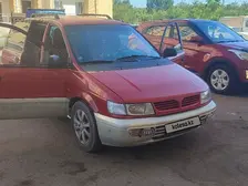 Mitsubishi Space Runner, 1995