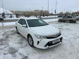 Toyota Camry 2017 годаүшін9 800 000 тг. в Уральск – фото 4