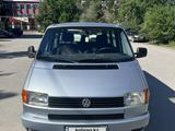 Volkswagen Caravelle 1993 года за 3 500 000 тг. в Костанай