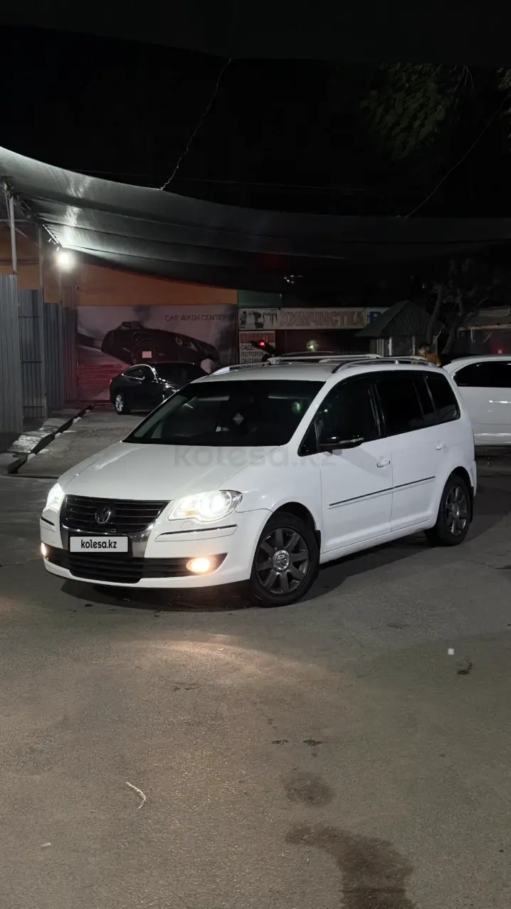 Volkswagen Touran, 2010