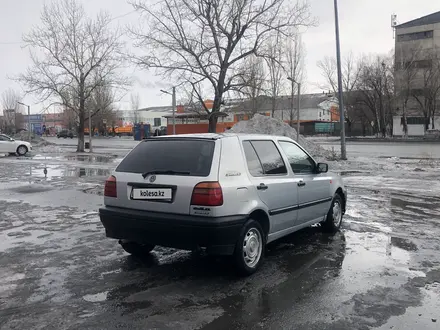 Volkswagen Golf 1994 года за 1 500 000 тг. в Семей – фото 8