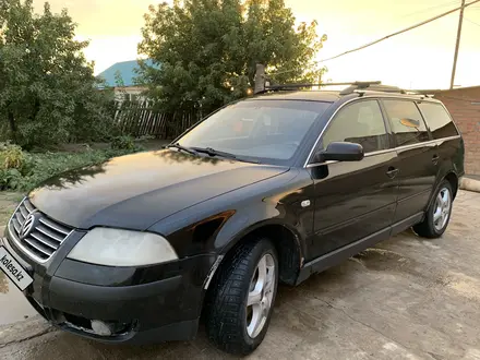 Volkswagen Passat 2002 года за 1 350 000 тг. в Уральск – фото 2