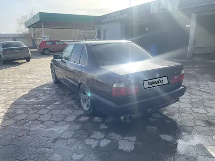 BMW 525 1993 года за 2 200 000 тг. в Байконыр – фото 2