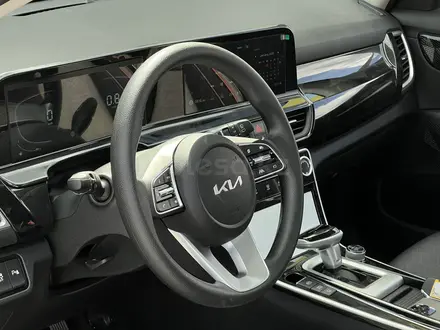 Kia Seltos 2022 года за 14 500 000 тг. в Актобе – фото 17