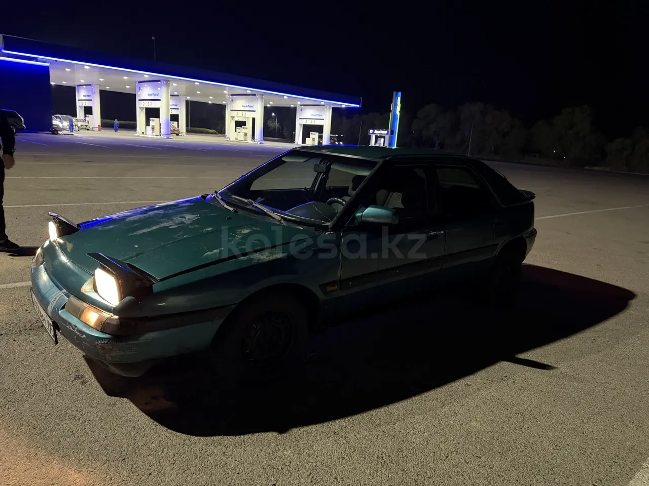 Mazda 323, 1992