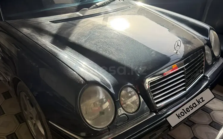 Mercedes-Benz E 320 1998 года за 4 300 000 тг. в Шымкент