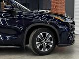 Toyota Highlander 2021 года за 21 000 000 тг. в Атырау – фото 5