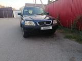 Honda CR-V 1998 годаүшін2 500 000 тг. в Караганда