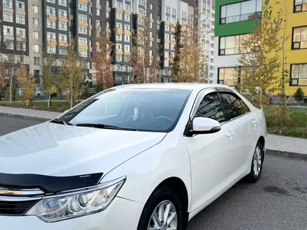 Toyota Camry 2017 года за 10 000 000 тг. в Астана – фото 2