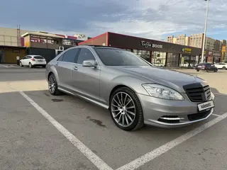 Mercedes-Benz S 500