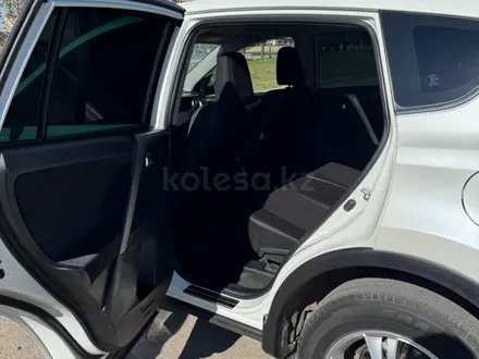 Toyota RAV4 2014 года за 9 450 000 тг. в Астана – фото 14