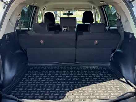Toyota RAV4 2014 года за 9 450 000 тг. в Астана – фото 17
