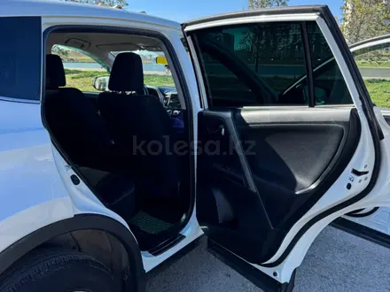 Toyota RAV4 2014 года за 9 450 000 тг. в Астана – фото 12