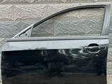 Дверь передняя левая Camry 40 за 70 000 тг. в Алматы