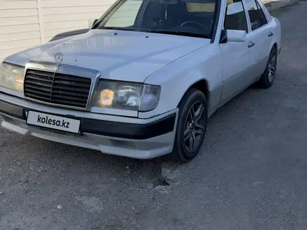 Mercedes-Benz E 230 1989 года за 1 100 000 тг. в Тараз