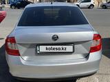 Skoda Rapid 2015 года за 3 800 000 тг. в Атырау – фото 4