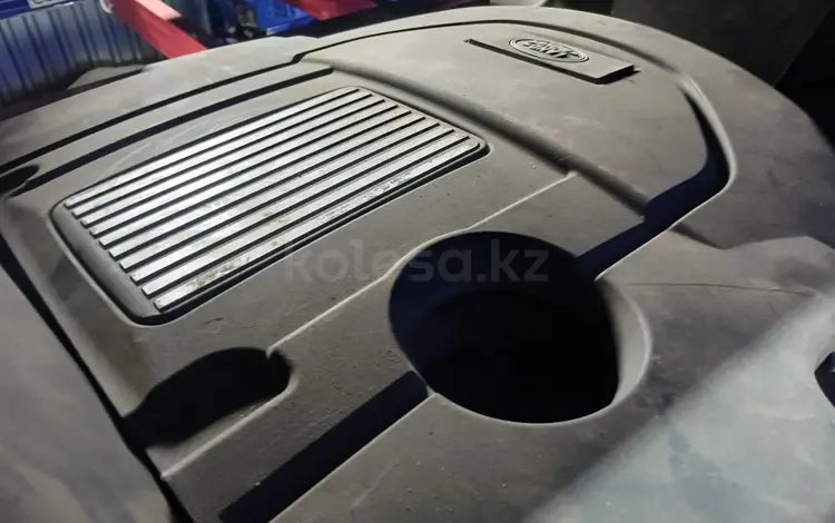 Декор крышка двигателя Range Rover L319 L320 L322 L405 L494 L462 L538 L560 за 1 000 тг. в Алматы