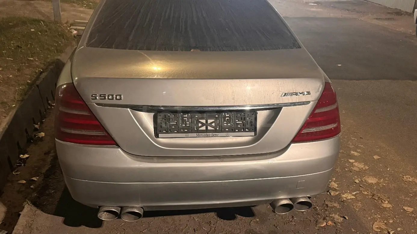 Mercedes-Benz S-Class, 2004