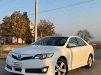 Toyota Camry 2014 года за 4 600 000 тг. в Актобе