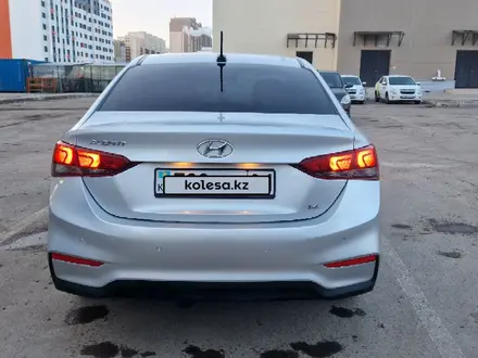 Hyundai Accent 2019 года за 7 200 000 тг. в Астана – фото 3